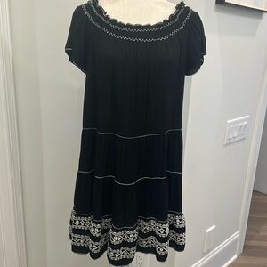 NWOT- Max Studio Black Daisy Embroidered Tiered Dress. Size
